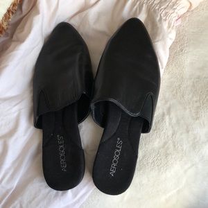 BRAND NEW black Aerosoles